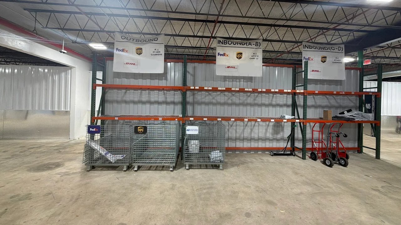 Inbound and outbound staging area